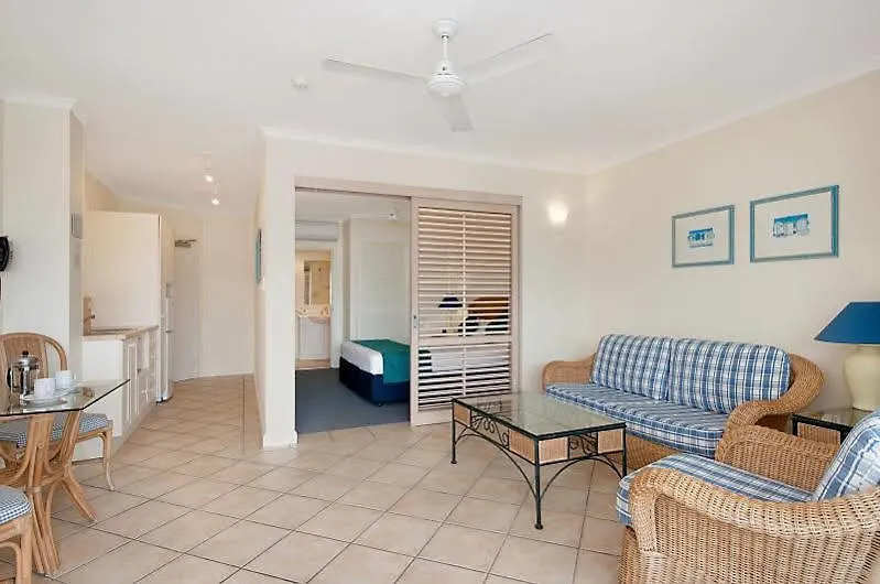 Macrossan House Boutique Holiday Apartments Port Douglas